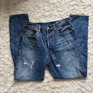 Levi's White Oak Cone Distressed Jeans